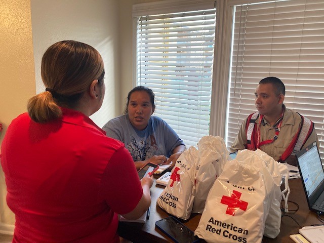 Red Cross Helps Among the Chaos – Texas Gulf Coast American Red Cross